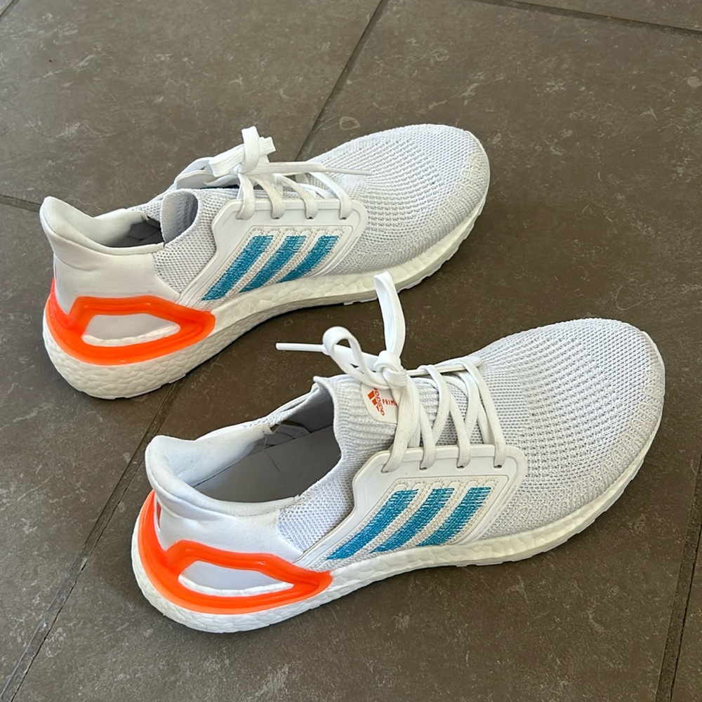 Adidas PRIMEBLUE UltraBOOST 20. Size 9